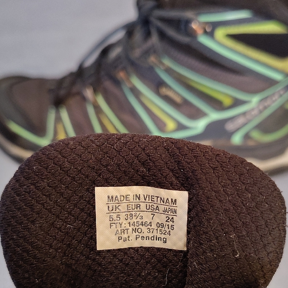 Salomon Women's Black and Neon Green Hiking Shoes Size 7 - Picture 5 of 5